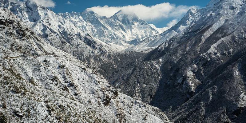 7T8J36：解锁数字资源潜能的下一代网络服务架构