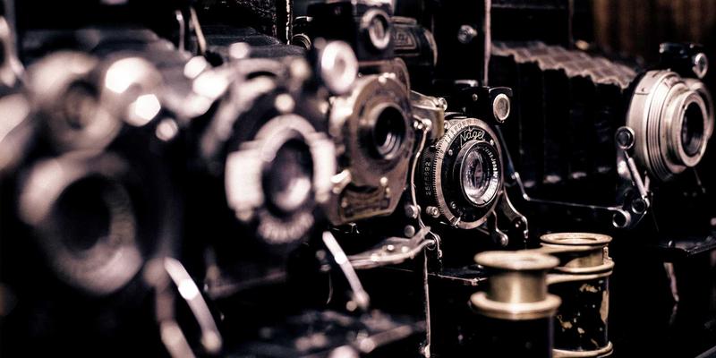 7T8J79：赛博朋克美学下的技术文档与资源分享新范式