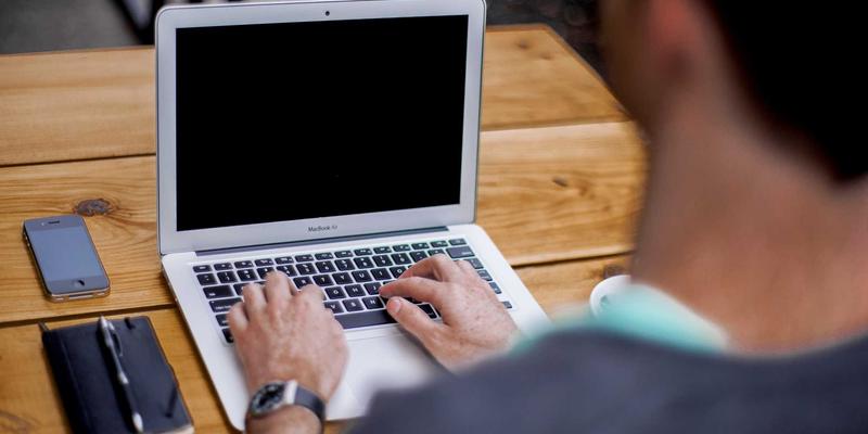 赛博朋克数字资源畅玩指南：7T8J芯片与骁龙同级芯的终极对决